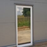 Pakankamai tamsi, tamsaus sidabrinio veidrodinio atspalvio plėvelė nuo saulės karščio, šviesos laidumas 22% - Image 3