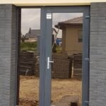 Tamsi, veidrodinio bronzinio atspalvio plėvelė nuo saulės karščio, šviesos laidumas 10% - Image 2