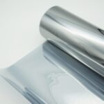 Vidutinio tamsumo, veidrodinio sidabrinio atspalvio plėvelė nuo saulės karščio, šviesos laidumas 36%