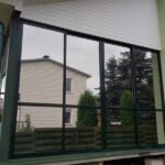 Pakankamai tamsi veidrodinio sidabrinio atspalvio plėvelė, šviesos laidumas 24% - Image 2