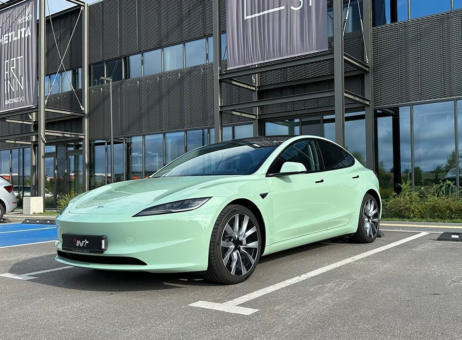 PPF gloss khaki green Tesla Model 3