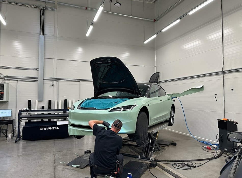 Apsauginė plėvelė Gloss Khaki Green Tesla Model 3