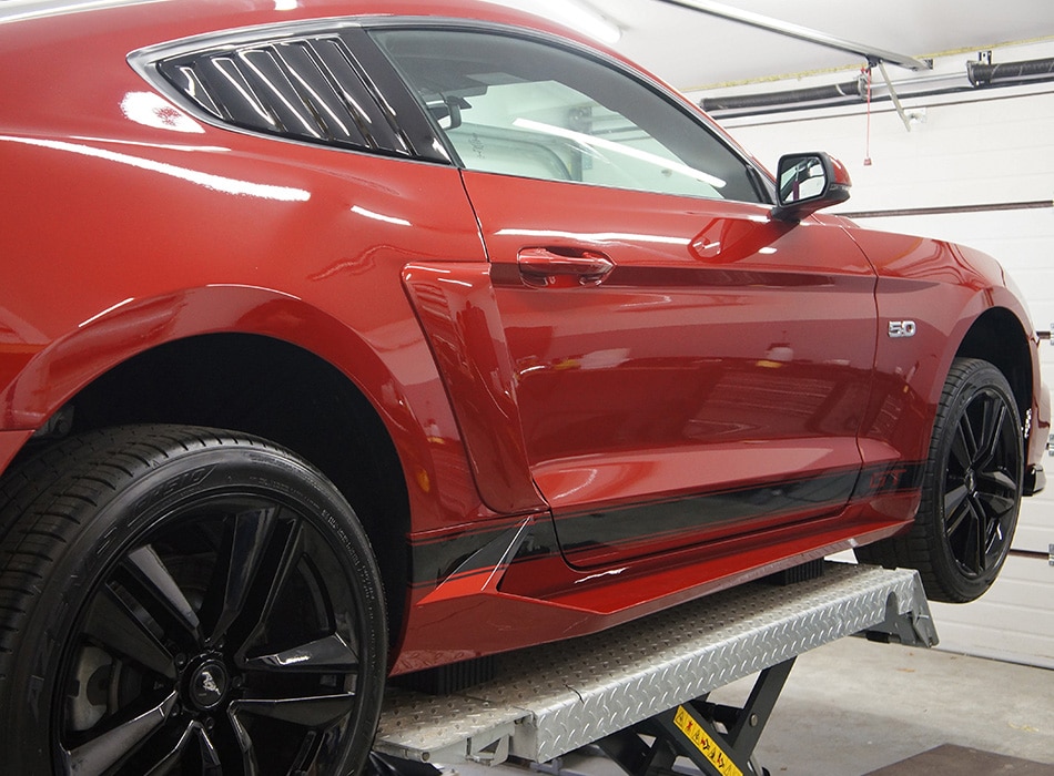 Apklijavimais OEM dizaino lipdukais Ford Mustang GT