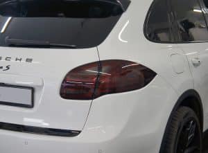 Galiniai žibintai užtamsinti H35 plėvele Porsche Cayenne